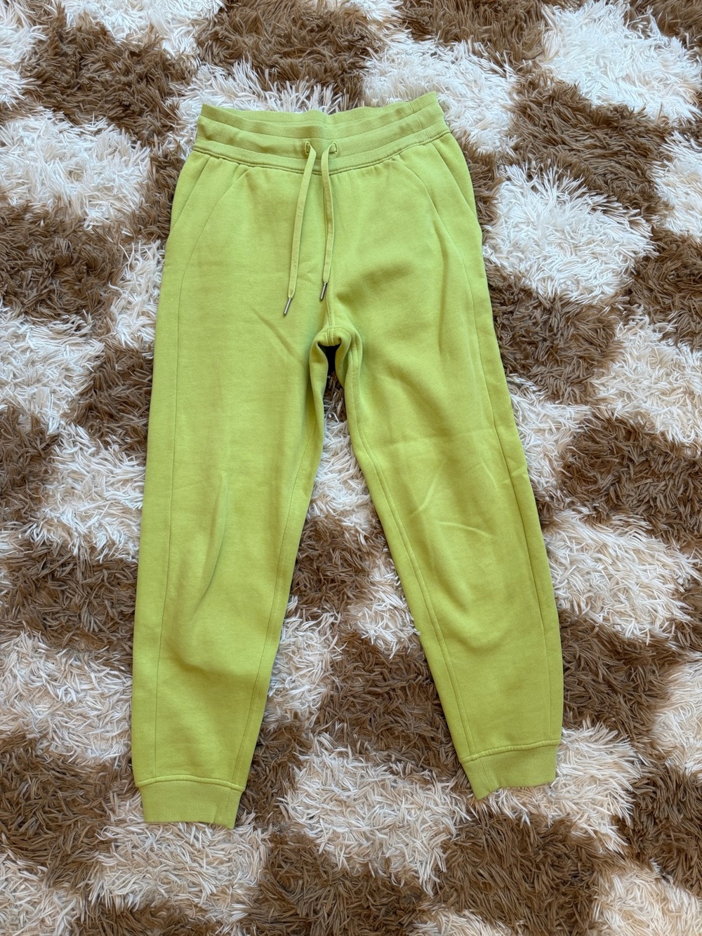Lululemon scuba sweat pants size 4